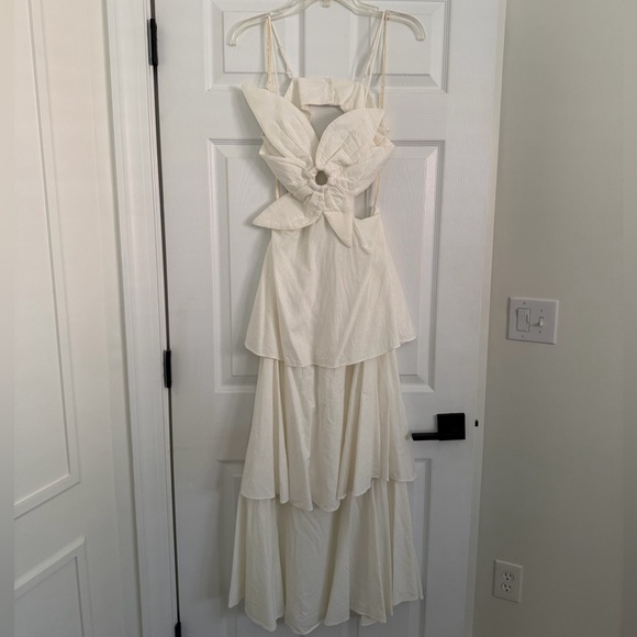 FARM Rio Off-White Floral Tiered Maxi Dress - Picture 5 of 6